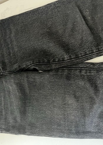 Erkek çocuğu lastikli kot pantolon