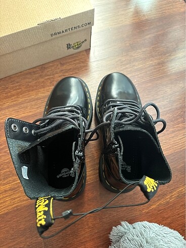 38 Beden siyah Renk Dr martens bot