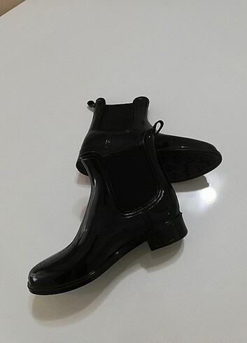 Zara bot