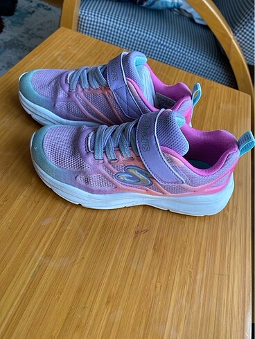 29 Beden Skechers kız çocuk spor ayakkabı