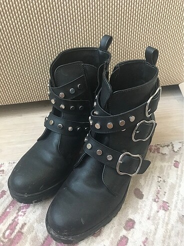 Bot ayakkabı