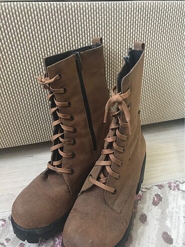 Bot ayakkabı