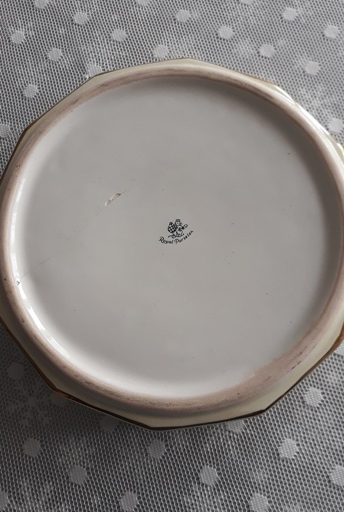 Çiçek Desenli Çokgen Porselen küllük - Görsel 2