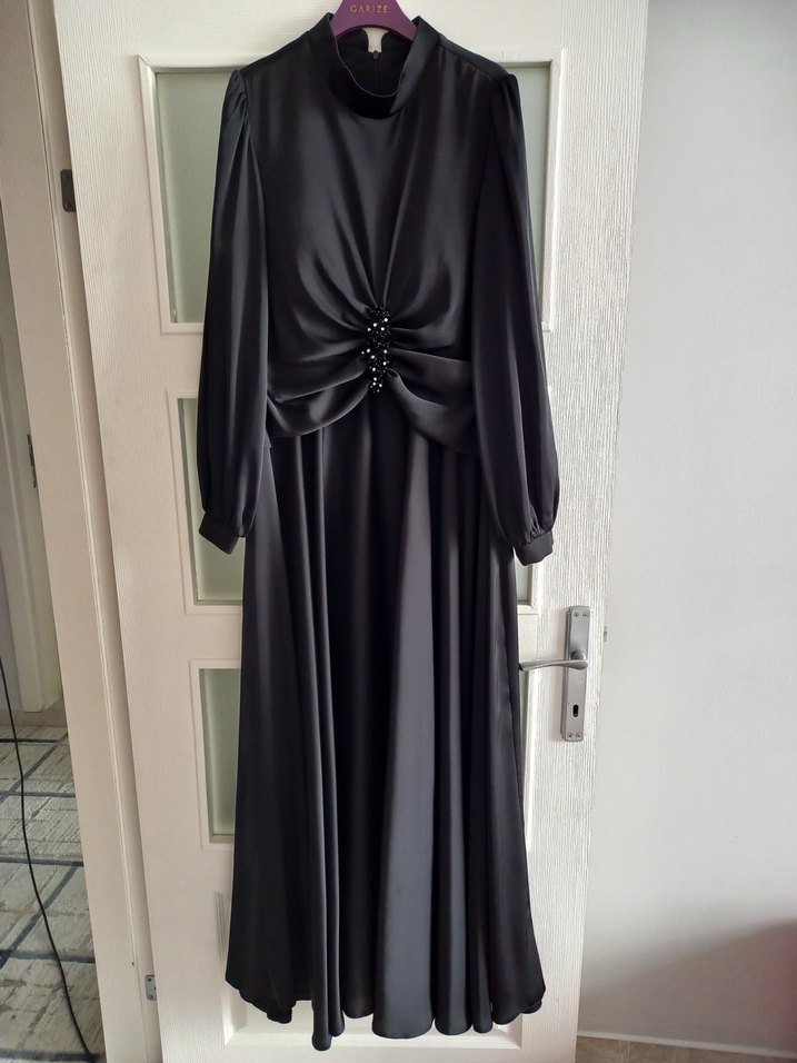 Uzun Kollu Siyah Gotik Abiye Elbise - Görsel 3