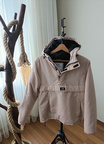 Pull Bear Kanguru Mont