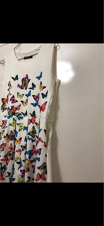 Kelebekli elbise - Görsel 3