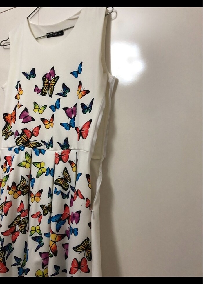 Kelebekli elbise - Görsel 3