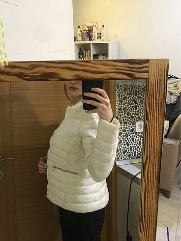 m Beden beyaz Renk MANGO kaz tüyü ince mont