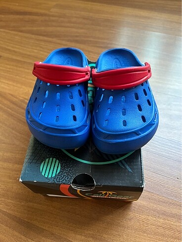 Skechers çocuk sandalet