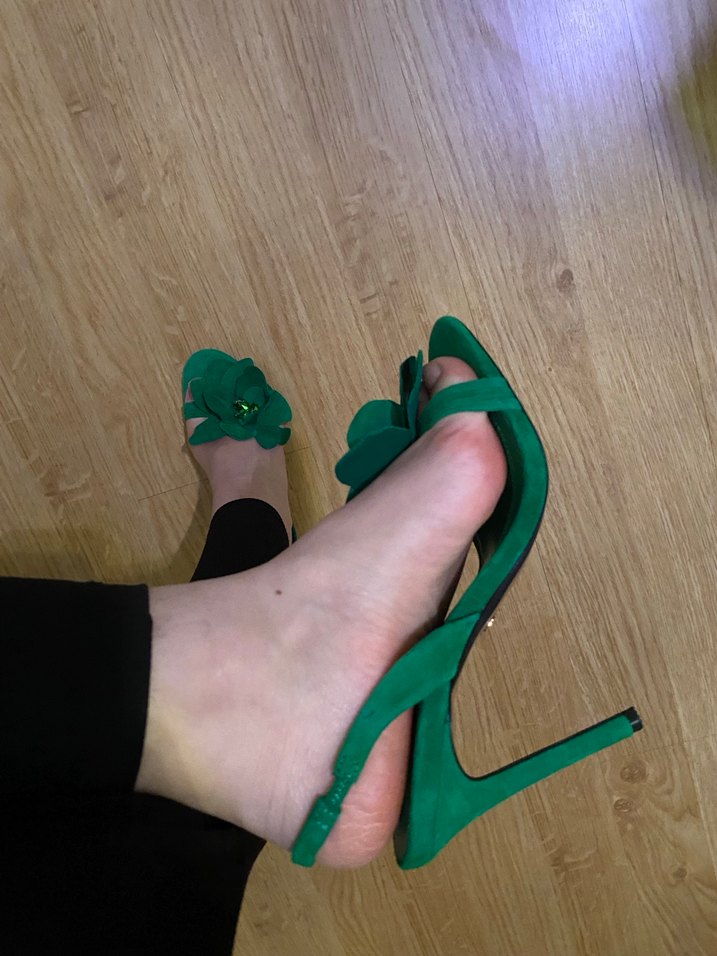 Yeşil Çiçek Detaylı Yüksek Topuklu Stiletto - Görsel 3