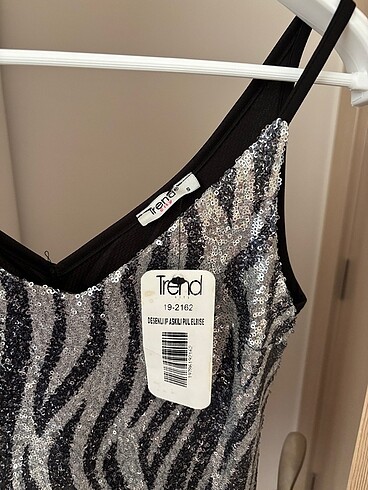 s Beden pullu zebra desenli elbise
