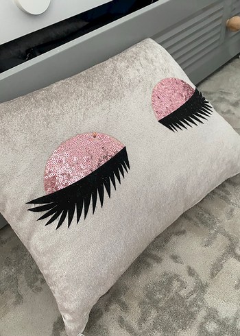 Gri İşlemeli Modern Dekoratif Yastık kılıfı