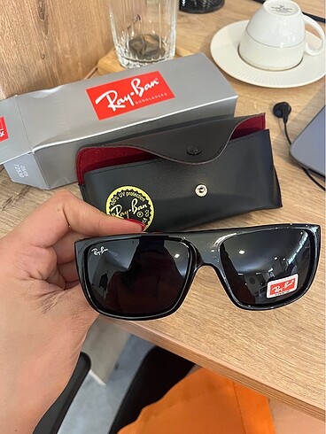 Rayban güneş gözlüğü