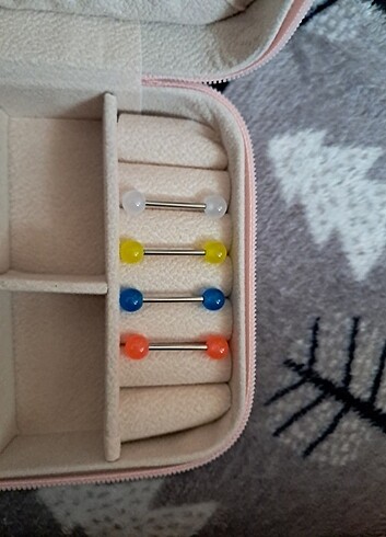 1 adet beyaz piercing 
