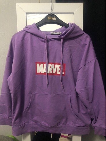 Marvel baskılı sweatshirt