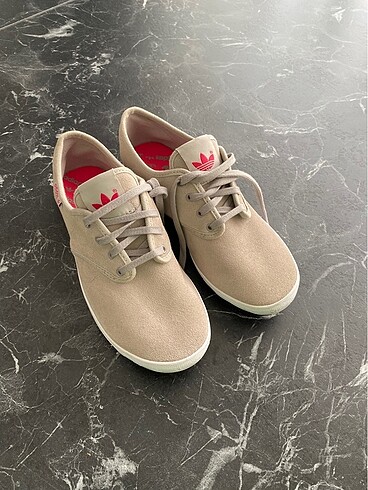 Adidas ayakkabı