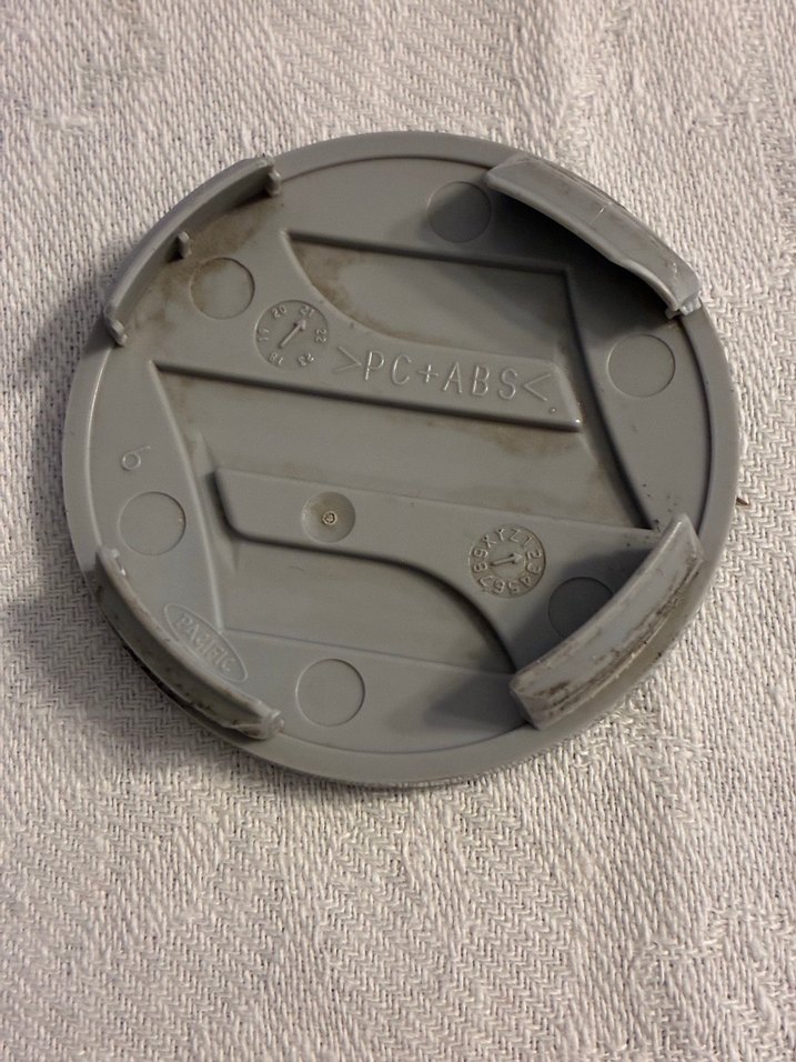 Siyah Gri Minimalist araba Rozeti - Görsel 2