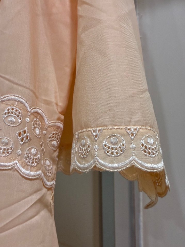 Bej Vintage Dantelli Kadın Uzun sabahlık - Görsel 3