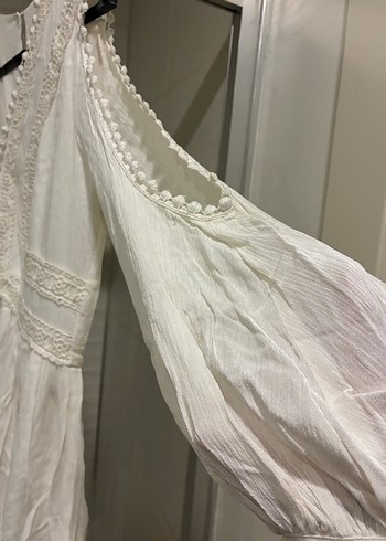 Dantel Detaylı V Yaka Uzun Beyaz Elbise - Görsel 4