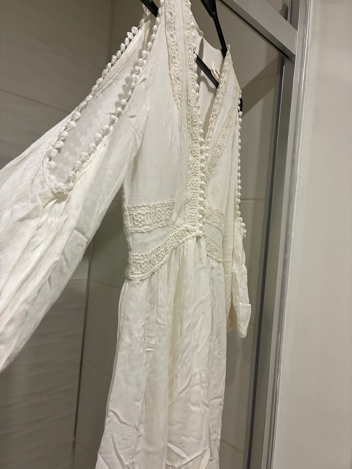 Dantel Detaylı V Yaka Uzun Beyaz Elbise - Görsel 2