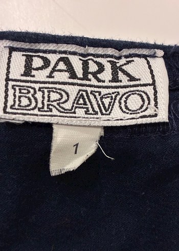 V Yaka Lacivert Fırfırlı Body - Görsel 4