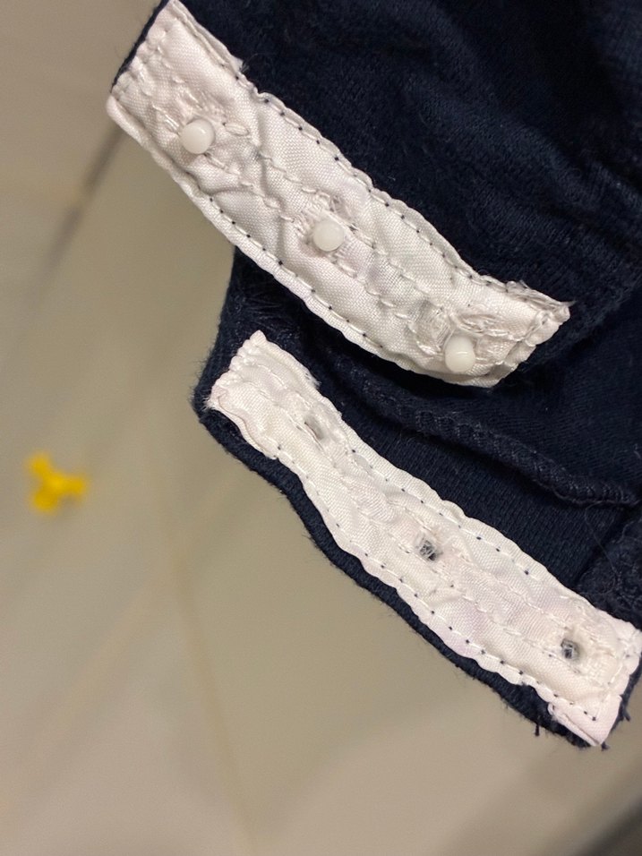 V Yaka Lacivert Fırfırlı Body - Görsel 3