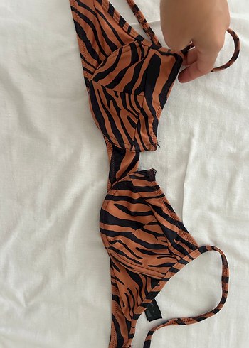 s Beden Trendyol milla Kahverengi Zebra Desenli Askılı Bikini