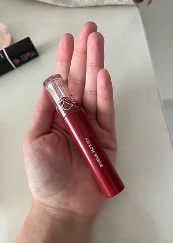 Romand tint