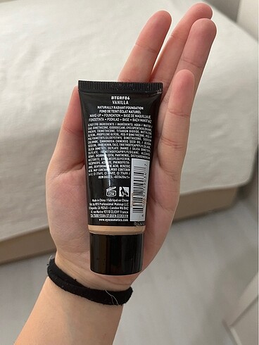 NYX born to glow