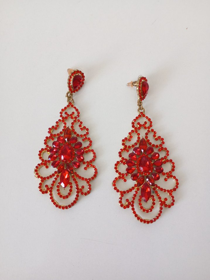 Uzun Kırmızı Payetli Nakışlı Küpe - Görsel 3