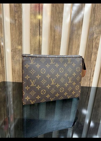 Louis Vuitton Monogramli Sik Cuzdan