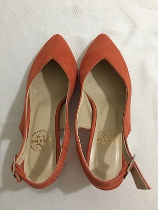 37 Beden turuncu Renk Topuklu hafif sivri burun ayakkabı