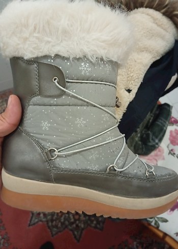 Bej, Kürklü Kadın Dolgu Topuk Bot. Orjinal Kauçuk Tabandır. - Görsel 3