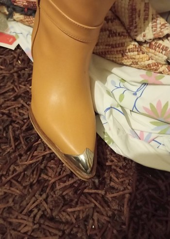 Bej Deri Toka Detaylı Kadın Diz Boyu Bot. - Görsel 6