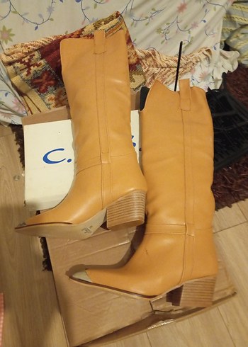 Bej Deri Toka Detaylı Kadın Diz Boyu Bot. - Görsel 2