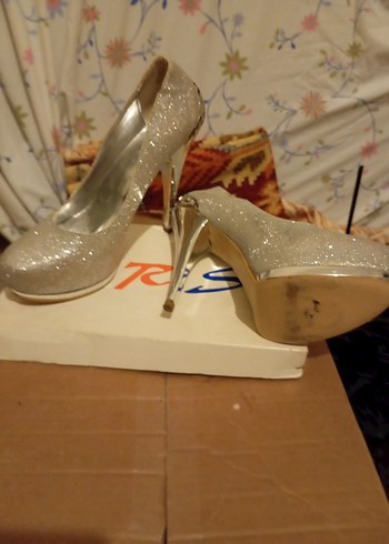 Altın Renkli Simli Yüksek Topuk Abiye Ayakkabı - Görsel 2