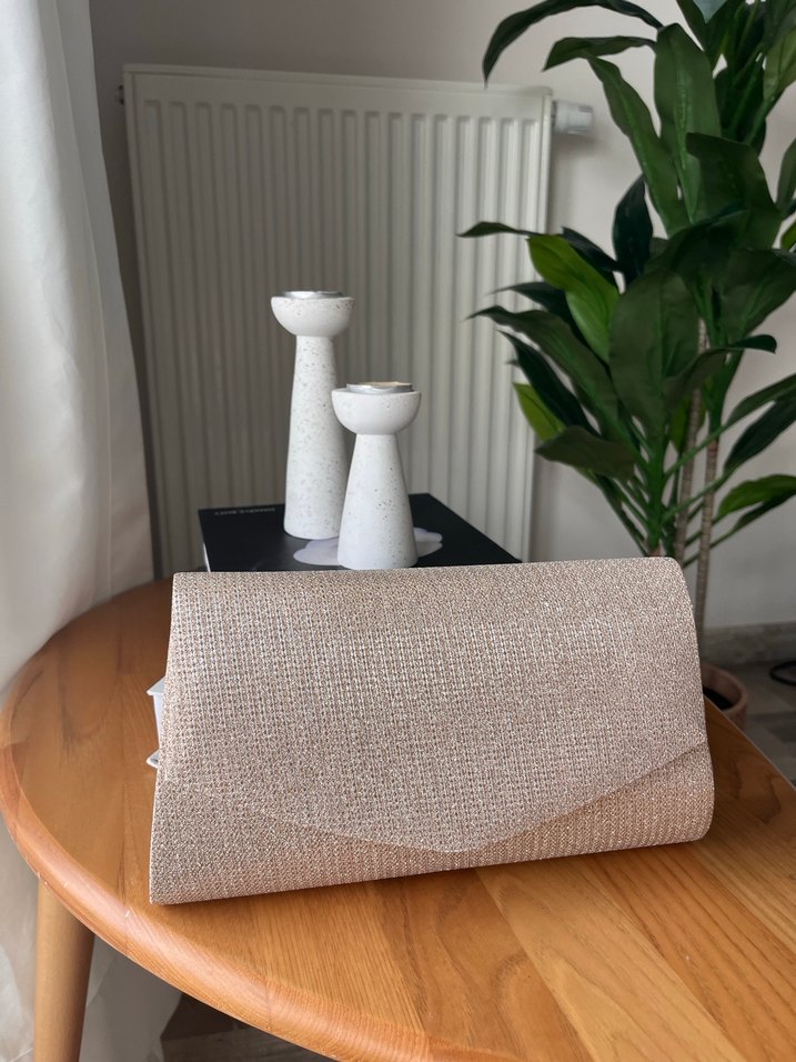 Bej Minimalist Desenli Tokalı Kadın Portföy Çanta - Görsel 2