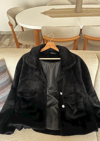 Siyah Midi Boy Kürk Detaylı Kadın Mont - Görsel 2