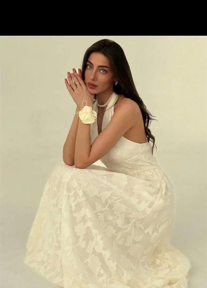 V Yaka Beyaz Dantel Uzun Elbise - Görsel 3