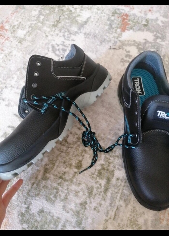 Siyah ayakkabı - Görsel 3