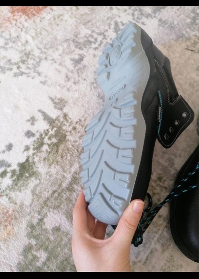 Siyah ayakkabı - Görsel 4