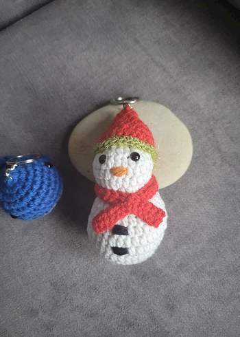 ÖRGÜ KARDAN ADAM ANAHTARLIK VE ÇANTA SÜSÜ - Görsel 7