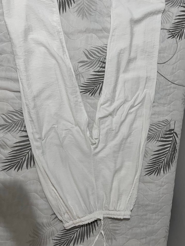 Beyaz Keten Rahat Kesim Kadın Pantolon - Görsel 3