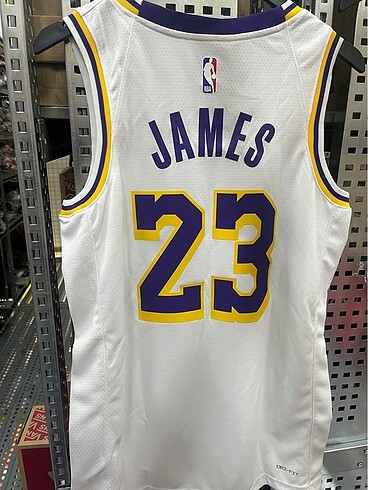 m Beden beyaz Renk LAKERS LEBRON FORMA