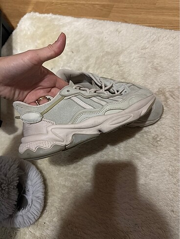 Adidas ozweego