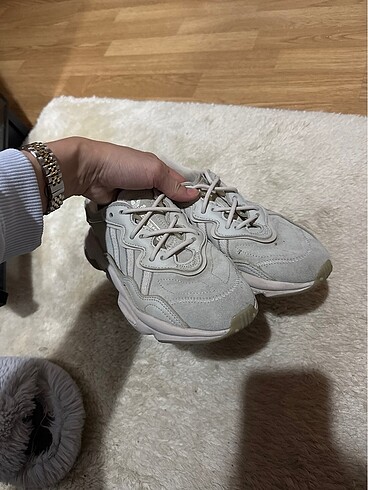 37,5 Beden Adidas ozweego
