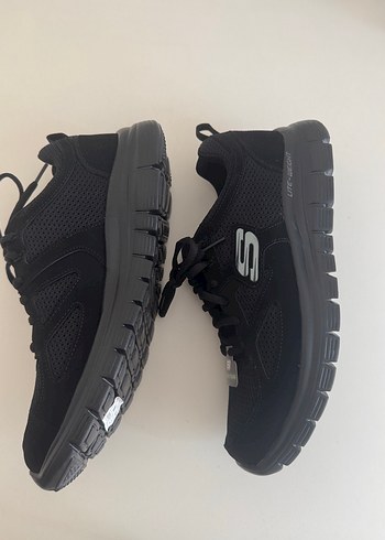 tek ebat Beden Skechers Erkek Siyah Spor Ayakkabı