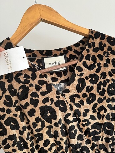 l Beden Leopar desenli elbise