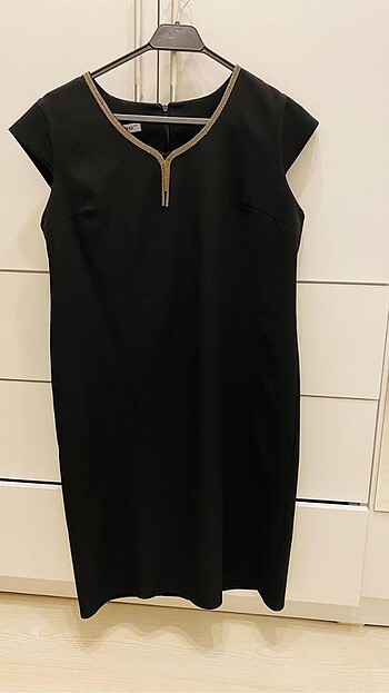 Siyah Midi Elbise