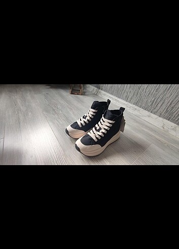 Zara Bot 